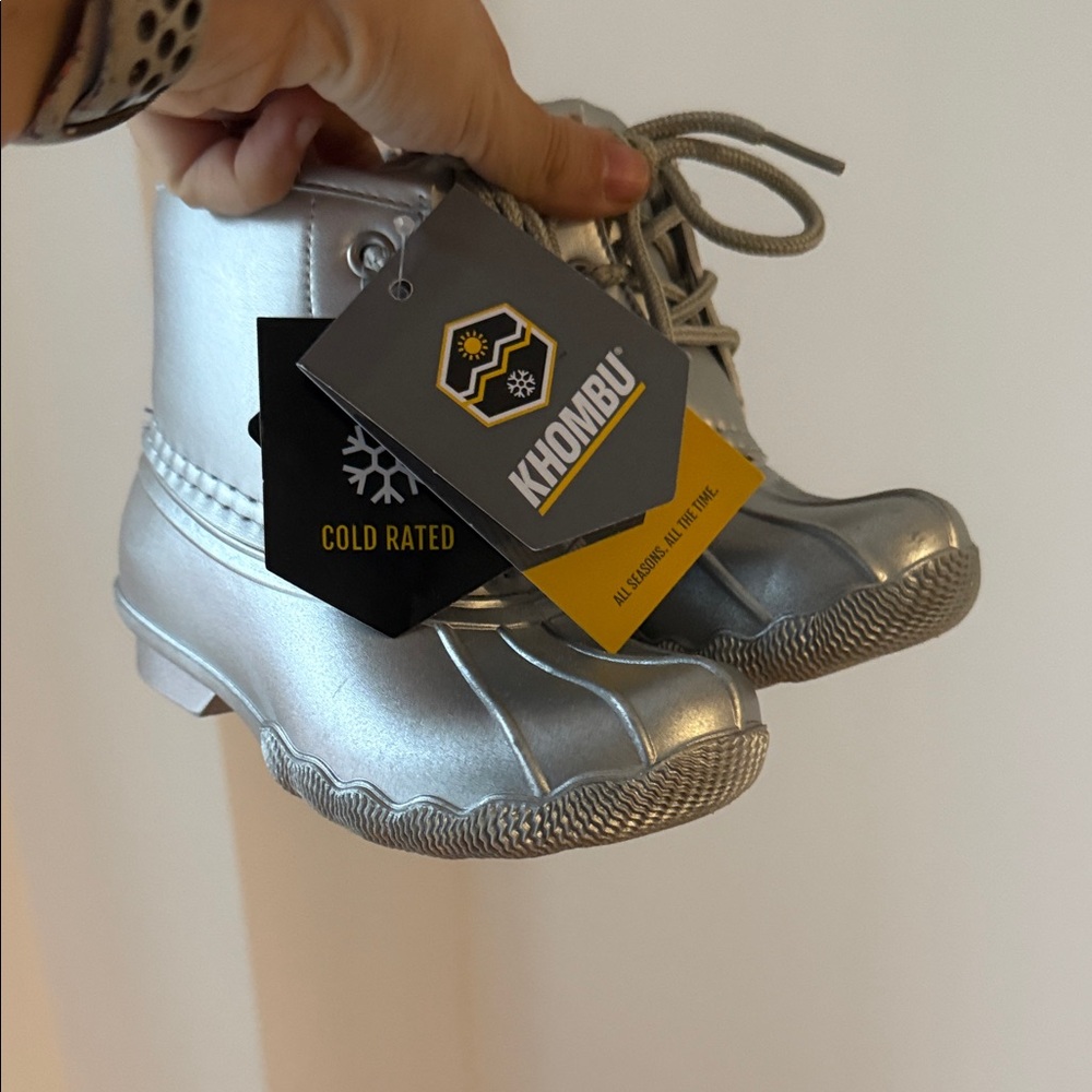 Khombu Metallic Silver Kids Rain Boots